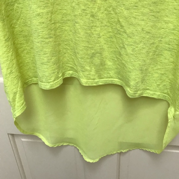 Sheer Back Summer Top Size: Large - Picture 4 of 6